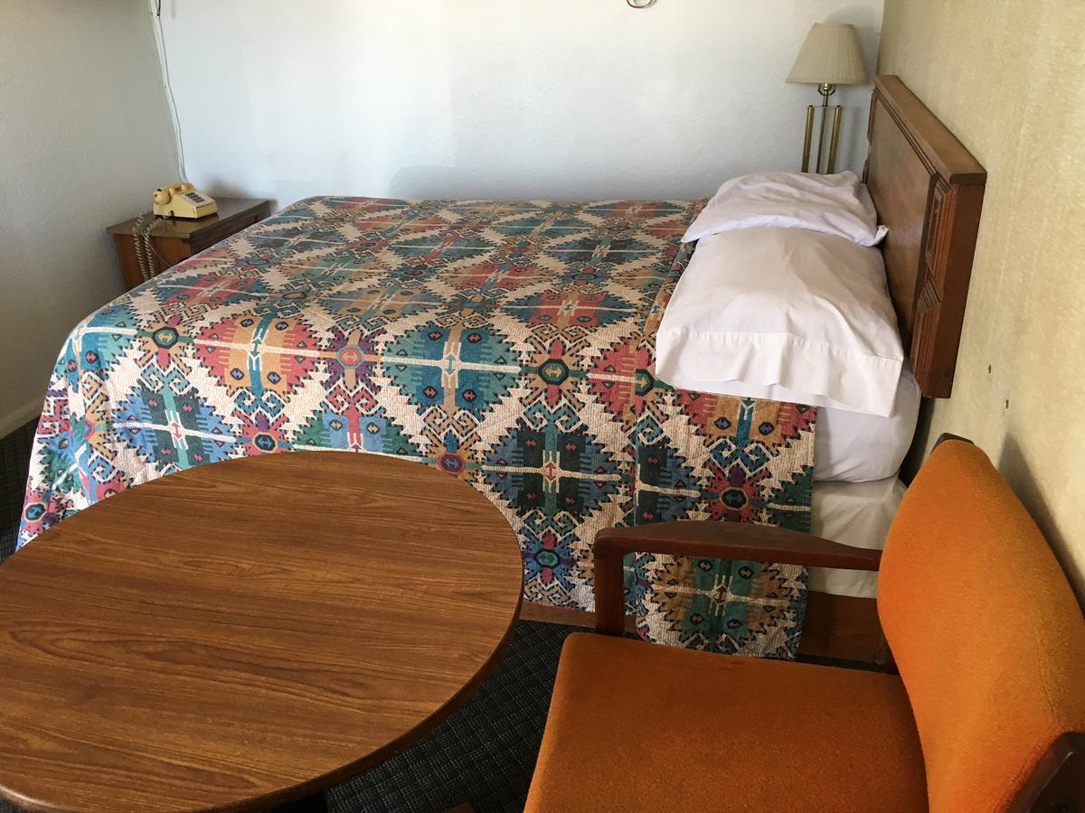 Skyliner Motel Stroud 외부 사진