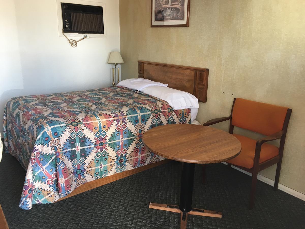 Skyliner Motel Stroud 외부 사진
