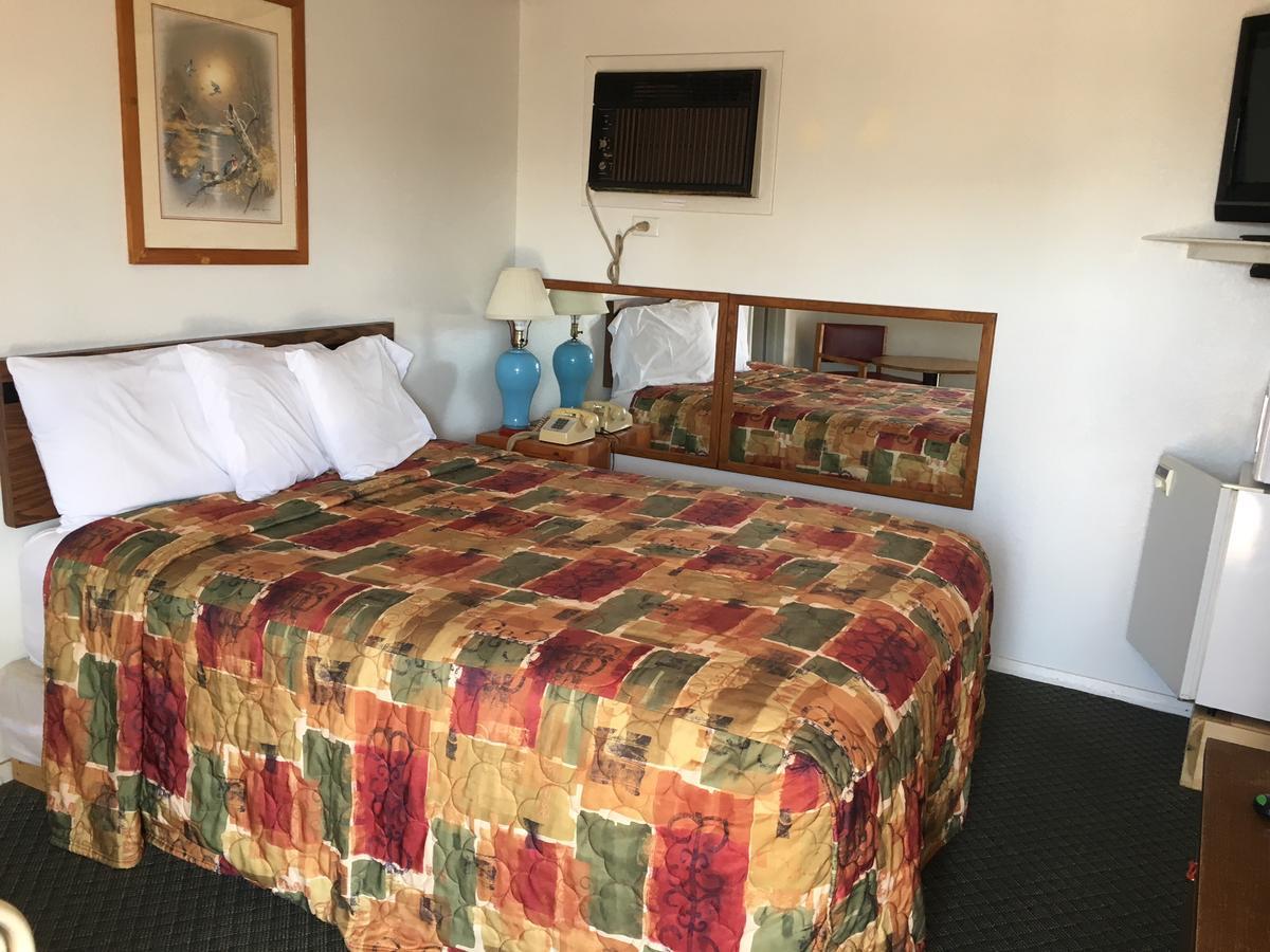 Skyliner Motel Stroud 외부 사진