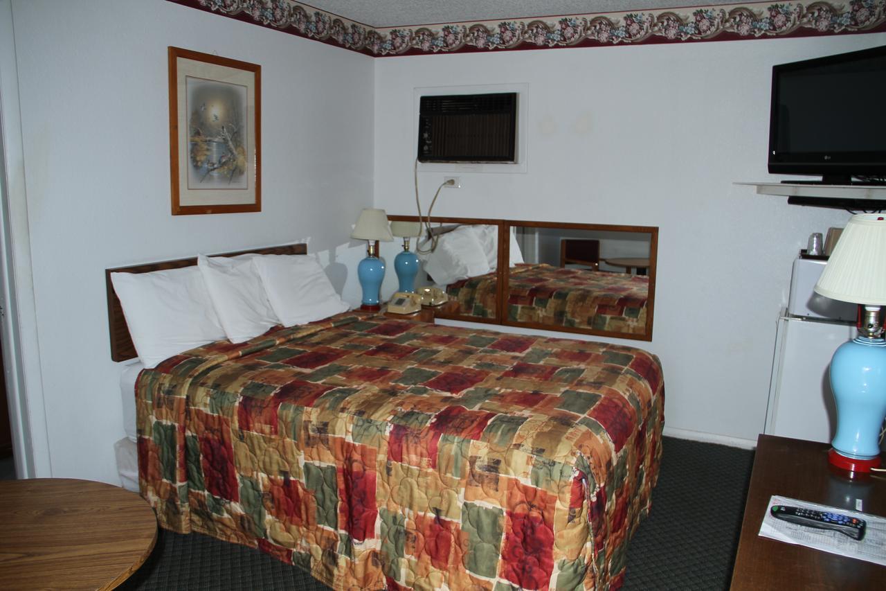 Skyliner Motel Stroud 외부 사진
