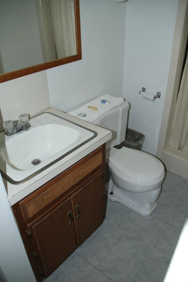 Skyliner Motel Stroud 외부 사진