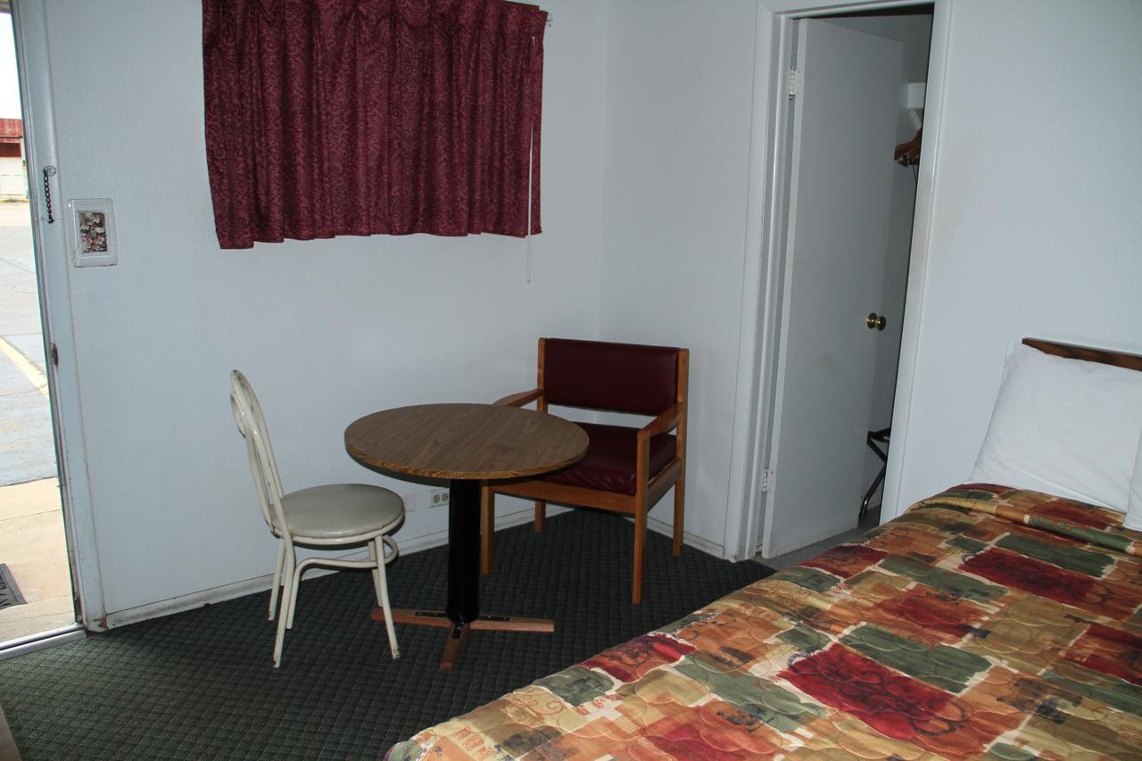 Skyliner Motel Stroud 외부 사진
